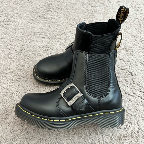 Dr. Martens 2976 Chelsea Buckle Leather Boot Womens 5 - Picture 8 of 13
